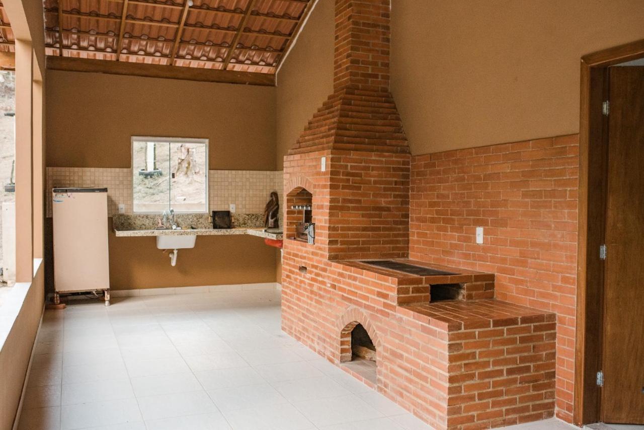 Casa De Campo Banheira, Lareira E Cachoeira Педра-Азул Экстерьер фото